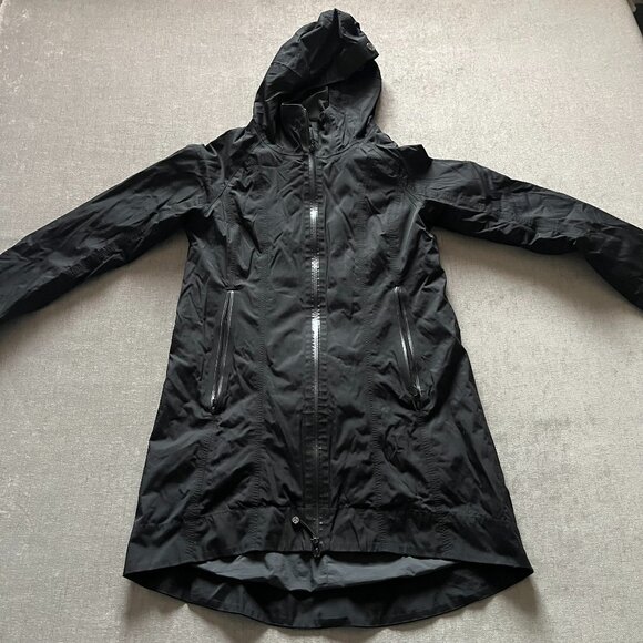 lululemon athletica Jackets & Blazers - Lululemon Rain Jacket Coat Women Black Hooded Zip Up Long Length Windproof READ